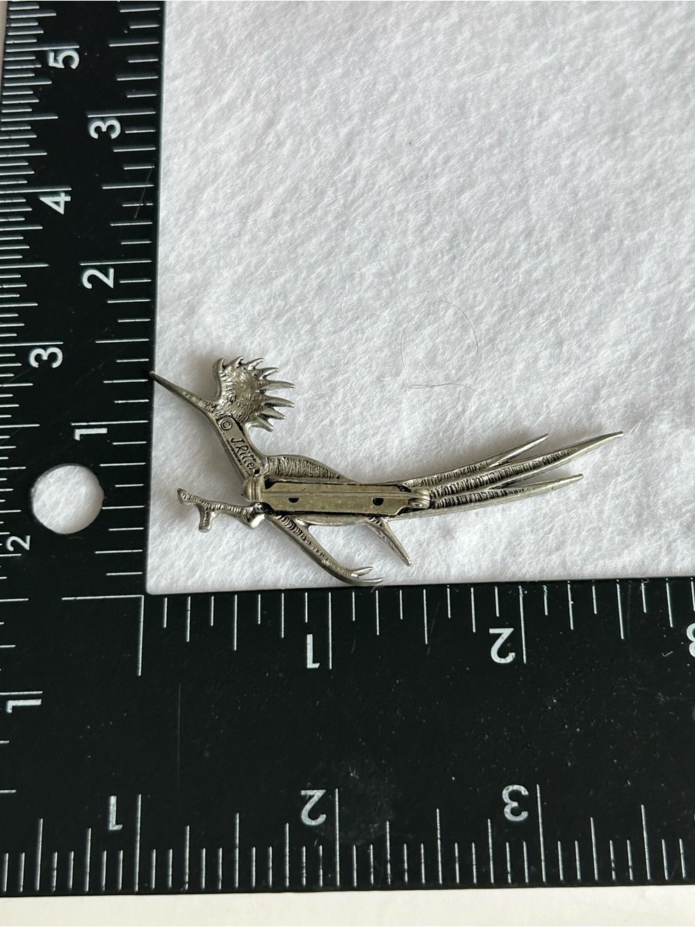 Pewter Roadrunner Brooch with Turquoise Accent - Picture 7 of 7